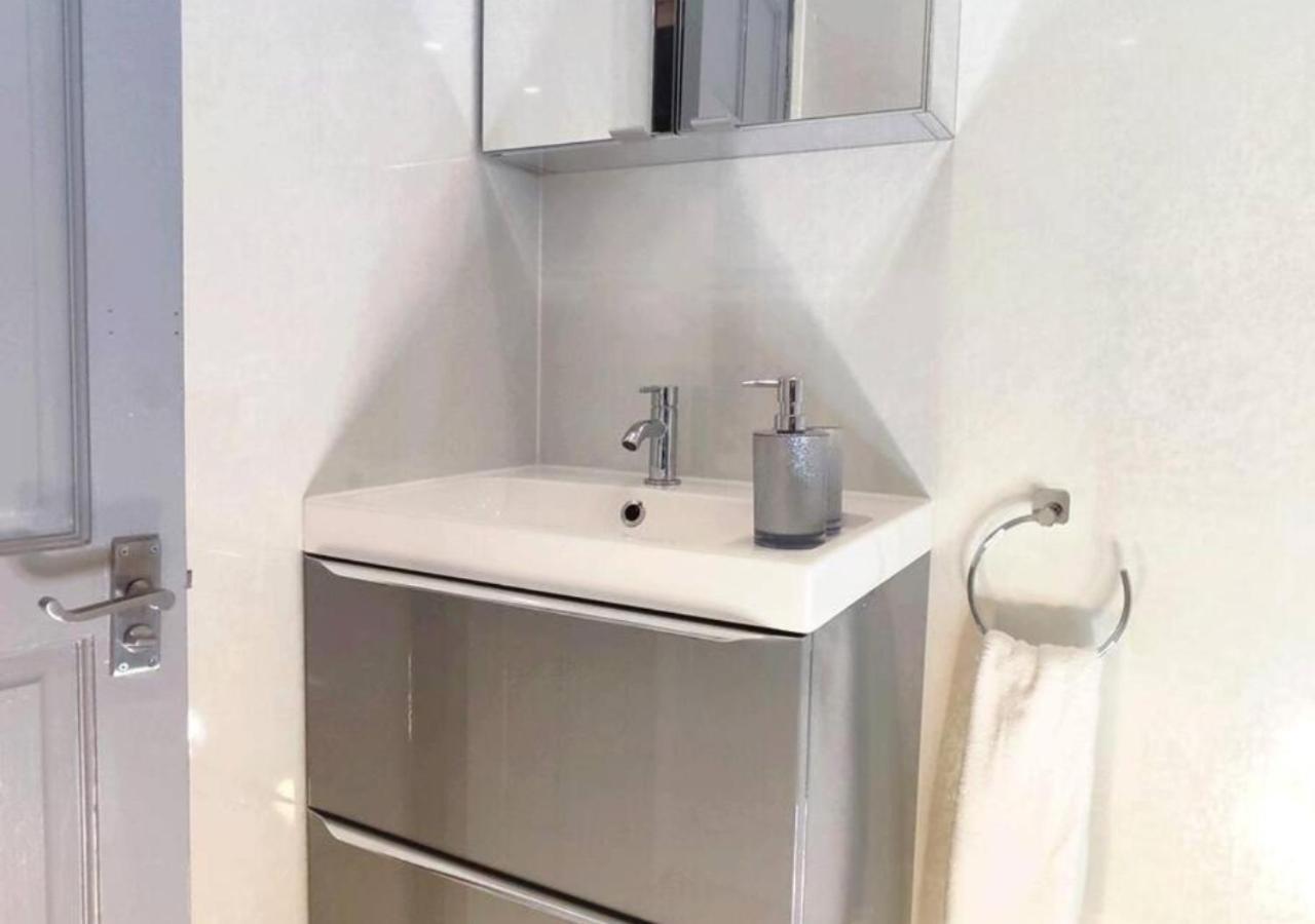 Dundee Football Stadium Apartment Экстерьер фото